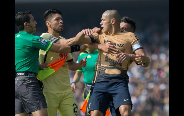 Verón es acusado de haber hecho comentarios racistas a los jugadores del América en el partido del pasado domingo. MEXSPORT / ARCHIVO