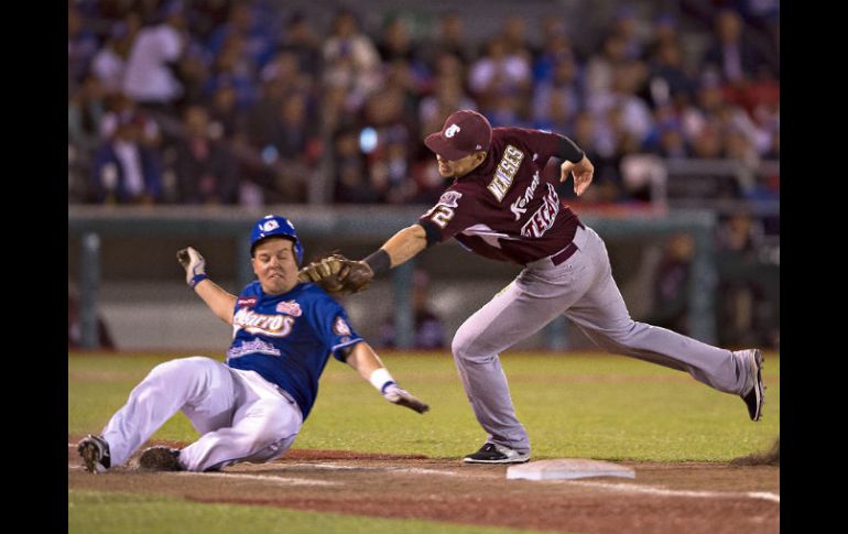 Los Charros iniciaron con el pie derecho el primero de la serie de la segunda vuelta de la Liga Mexicana del Pacífico. MEXSPORT / A. Macías