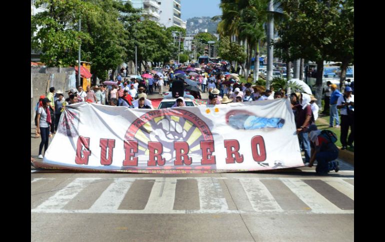 El pasado 3 de diciembre, un grupo de la CNTE impidió el desarrollo de la evaluación docente en Acapulco. SUN / ARCHIVO