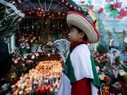 Los feligreses entonaron las 'Mañanitas' en una celebración que se prolongó por más de seis horas. AP / J. Cortez