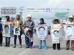 Padres de los normalistas de Ayotzinapa, estudiantes y organizaciones civiles marchan por Chilpancingo. SUN / ARCHIVO