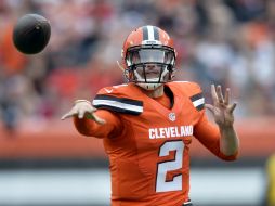 Manziel supo dejar atrás un pase interceptado y un berrinche junto al campo para lograr un envío de anotación. AP / D. Richard