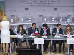 En la tercera licitación participan 42 empresas por 25 campos contractuales terrestres. NTX / I. Hernández