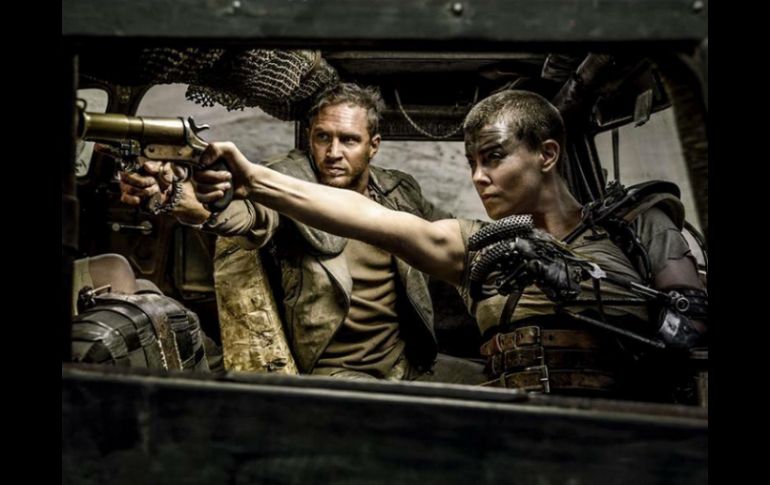 Tom Hardy y Charlize Theron están nominados a mejor actor y mejor actriz. TWITTER / @MadMaxMovie