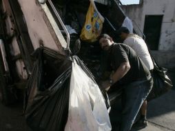 Los camiones recolectores de basura en Tlaquepaque tienen prohibido recoger televisores analógicos. EL INFORMADOR / R. Tamayo