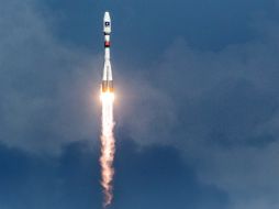 El lanzamiento de los dos aparatos tuvo lugar en el Centro Espacial Europeo de Kurú, a bordo de un cohete Soyuz. AFP / J. Amiet