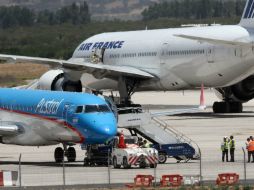 El gobierno recurre a aviones militares para tratar de mantener de la mejor forma posible las operaciones aéreas. EFE / ARCHIVO