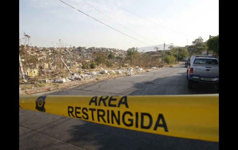 Sobre la calle Central Campesina fue hallada una bolsa negra con restos humanos de un hombre. EL INFORMADOR / ARCHIVO