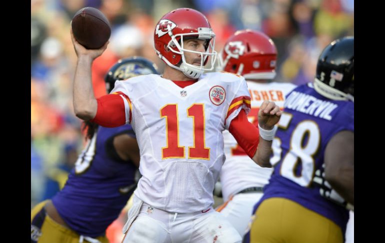 Alex Smith completó 21 de 25 pases para 171 yardas y un touchdown para los Jefes. AP / N. Wass