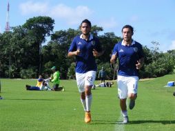 Vigón (d) tratará de adaptarse rápido a su nuevo equipo. FACEBOOK / Jaguares de Chiapas