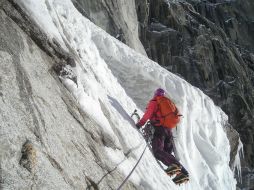 Taniguchi escaló el Everest en el 2007. ESPECIAL /