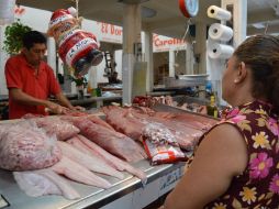 Entre los productos que más se venden se encuentran los necesarios para preparar alimentos. NTX / ARCHIVO