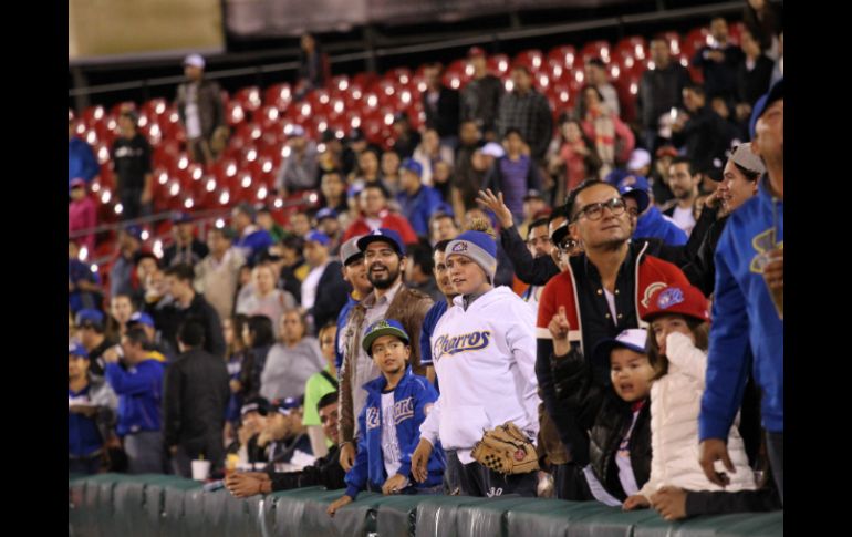 Los fans acudieron al Estadio de Charros para apoyar al equipo que no pasa por buenos momentos. EL INFORMADOR / P. Franco