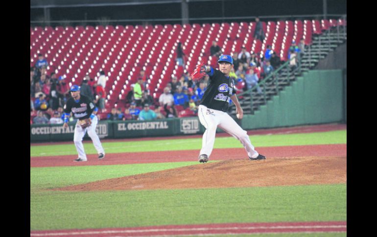 El pitcher abridor de los Charros de Jalico, Óscar Armenta, salió ayer con la derrota tras la caída de su equipo. EL INFORMADOR / P. Franco