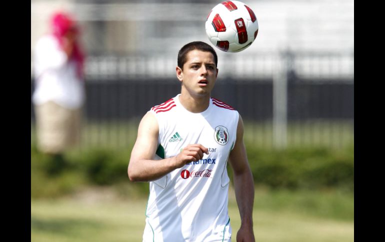 Javier Hernández cumple su primera temporada en el Bayer Leverkusen. SUN / ARCHIVO