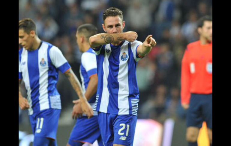 Miguel Layún se ha convertido en uno de los titulares indiscutibles tras sus buenas actuaciones. TWITTER / @Miguel_layun