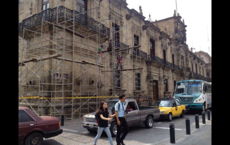 Actualmente se realizan obras en la fachada norte; posteriormente se trabajará en la fachada sur. TWITTER / @rdavaloslopez