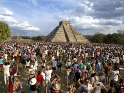 Los artesanos buscan que se reconozca formalmente su espacio de trabajo al interior de la zona arqueológica. NTX / ARCHIVO