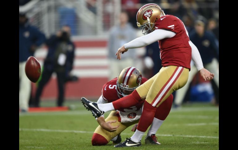 Dawson aportó cuatro goles de campo en lo que pudo ser el último encuentro de Jim Tomsula como entrenador de los 49ers. AFP / T. Henderson