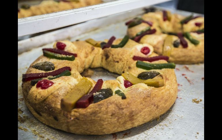 Uno de los gastos más comunes por el día de Reyes es la compra de la tradicional ''rosca'', que no puede faltar a la mesa. EL INFORMADOR / ARCHIVO