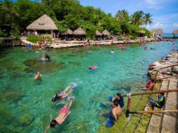 Xcaret es uno de los lugares más visitados de toda la Riviera Maya por sus cavernas subterráneas, acuarios y playas. NTX / ARCHIVO