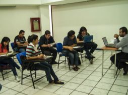 La capacitación constante debe incluir nuevos conocimientos, sobre todo en cuanto a idiomas y tecnología. EL INFORMADOR / ARCHIVO