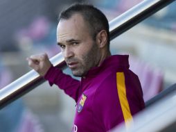 Andrés Iniesta fue elegido por los internautas para la media cancha. EFE / A. García