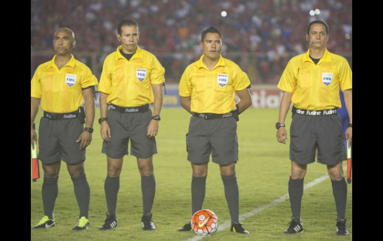 Markos Quintero y José Luis Camargo fungirán como asistentes en las bandas. MEXSPORT / O. Martínez