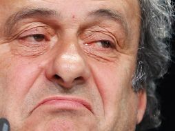 Blatter y Platini (foto) fueron suspendidos por un pago que hizo la FIFA a Platini en 2011, autorizado por Blatter. AP / ARCHIVO