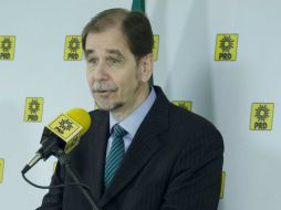 Agustín Basave afirma que es importante que el PRD mantenga su fortaleza interna y su autonomía, para evitar ese tipo de injerencias. SUN / ARCHIVO