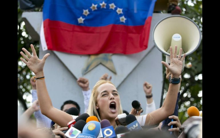 Lilian Tintori, esposa de Leopoldo López recalca que ningún venezolano debe pasar un día más en la cárcel por pensar distinto. AP / ARCHIVO