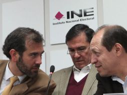 Lorenzo Córdova (izquierda) señaló que se cumplió con todas las tareas preparatorias para la jornada comicial. SUN / A. Hernández