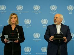 La responsable de la política exterior de la UE, Federica Mogherini, y el ministro iraní de relaciones exteriores, Javad Zarif. EFE / C. Bruna