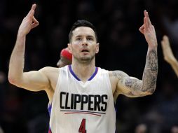 J.J. Redick consiguió 22 triples en el gran juego de este lunes. AP / A. Gallardo