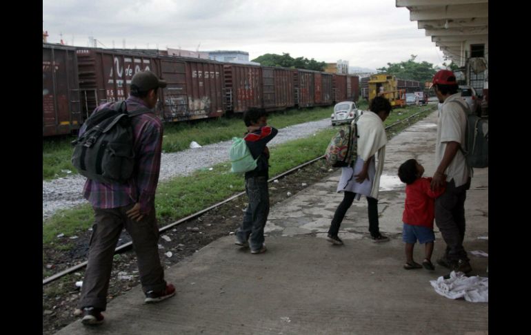 Los 12 migrantes recibieron en forma inmediata alimentación, atención médica y psicológica. NTX / ARCHIVO