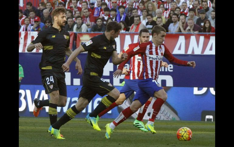 El equipo Colchonero no pudo permanecer en el primer lugar una semana más. EFE / F. Alvarado