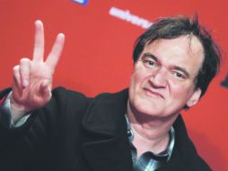 De viaje. Tarantino visitará México el 4 de febrero para promocionar “The hateful eight”; llega en compañía de Demian Bichir. AP /