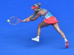 Kerber regresa un pase a su contrincante, la británica Johanna Konta. AFP / P. Crock