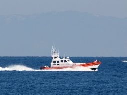 Embarcaciones de guardacostas y de Frontex realizan tareas de búsqueda y rescate en torno a la isla de Samos. AP / M. Svarnias