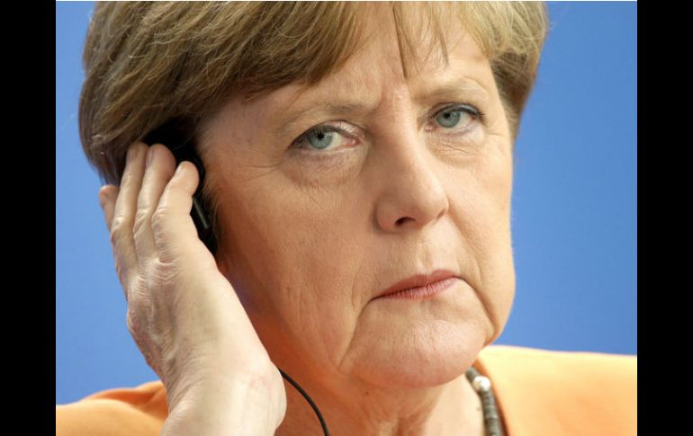 Ángela Merkel pretende reducir el número de refugiados en Alemania, que parece el único destino para ellos. EL INFORMADOR / ARCHIVO