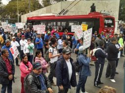 Los manifestantes avanzan por avenida Juárez para llegar a la Plaza de la Liberación. EL INFORMADOR / R. Tamayo