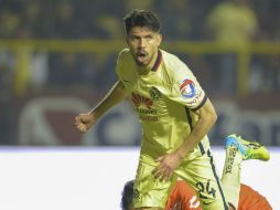 Oribe Peralta festeja tras anotar el tercer tanto del encuentro. MEXSPORT / A. Macías