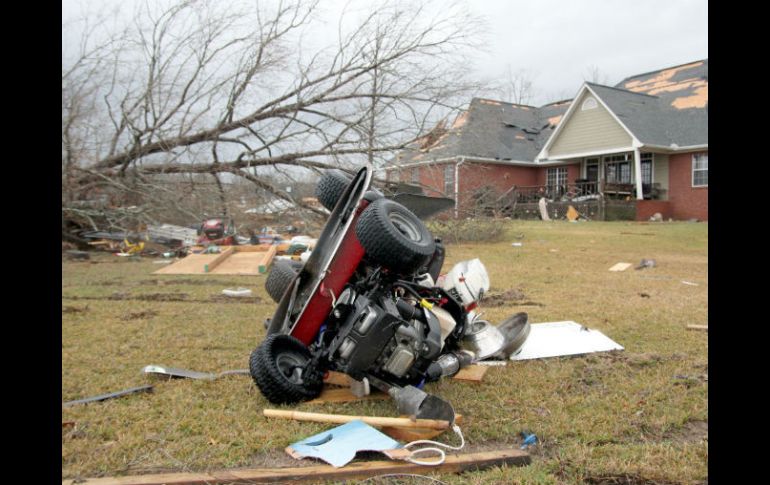 Las autoridades emiten advertencias de tornado para partes de Mississippi, Tennessee y Alabama. AP / P. Merrit