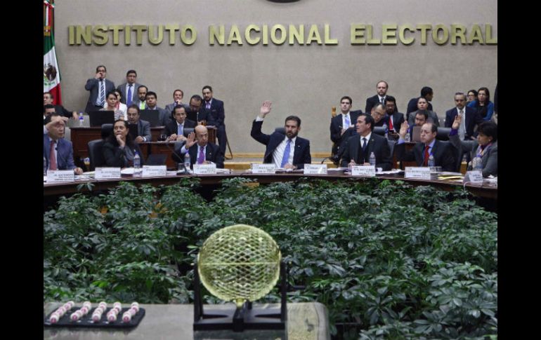 El pleno del INE deberá sesionar el día 17 de abril para acordar lo conducente respecto al registro de los candidatos. SUN / A. Hernández