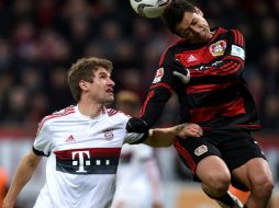 ''Chicharito'' no pudo, en esta ocasión, ayudar a su equipo para llevarse el triunfo. AFP / P. Stollarz