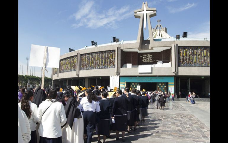 El Papa Francisco expresó su deseo de estar un momento en oración silenciosa ante la Virgen de Guadalupe cuando la visite. NTX / I. Hernández