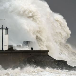 Tormenta 'Imogen' azota Gran Bretaña con feroces vientos