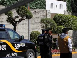 Por su parte, la policía de la Ciudad de México ya hace cortes a la circulación en las inmediaciones de la sede diplomática vaticana. NTX / F. García