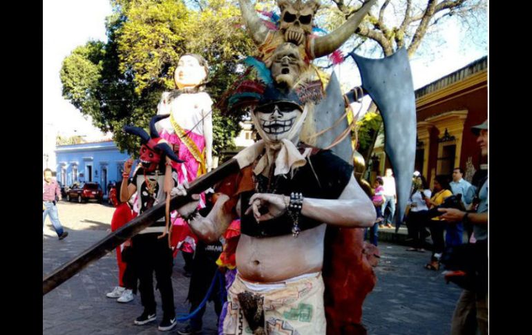 Este Carnaval cuenta con un fuerte sentido místico y se vive rodeado de bailes, calidez, colorido y hermandad. TWITTER / @OaxacaTurismoCd