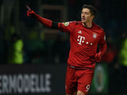 Lewandowski abrió la cuenta a los 39 minutos y redondeo el resultado al 90. AFP / P. Stollarz